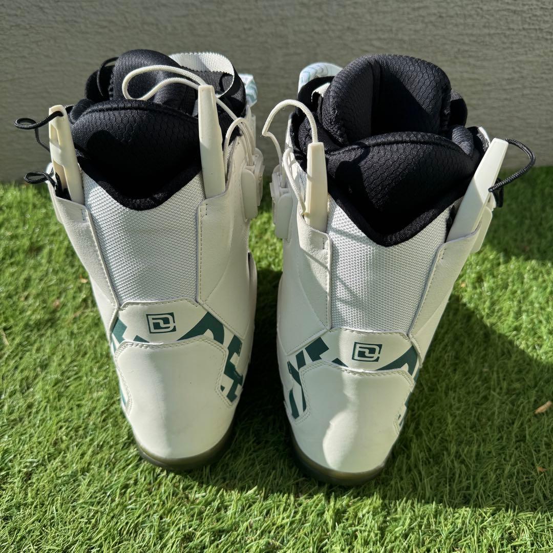 美品 DEELUXE TEAM ID LTD LARA 24.5cm