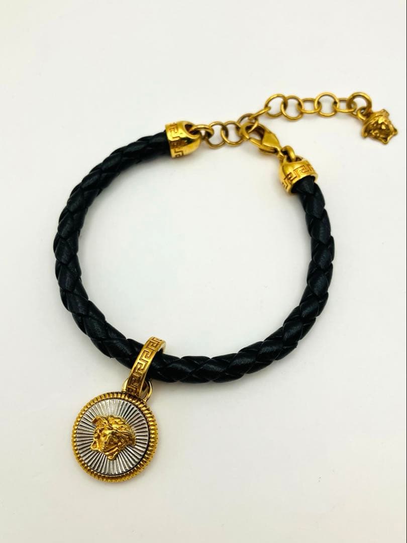 ヴェルサーチ　ブレスレット　ヒョウジン着用モデル　メデューサ　レザー VERSACE（ヴェルサーチェ） ヴェルサーチ ブレスレット MEDUSA BRAIDED