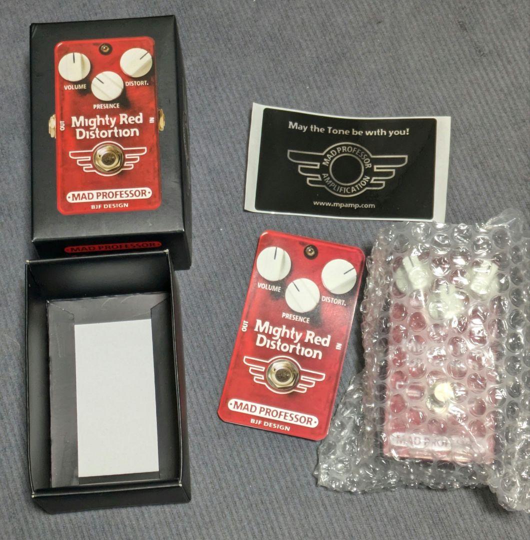 箱有 MAD PROFESSOR Mighty Red Distortion