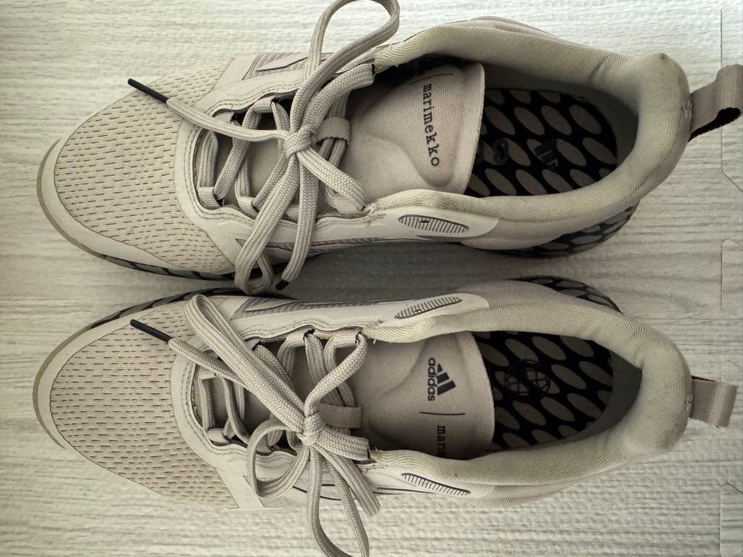 adidas×マリメッコ】ゴルフシューズ スニーカー グレー - メルカリ