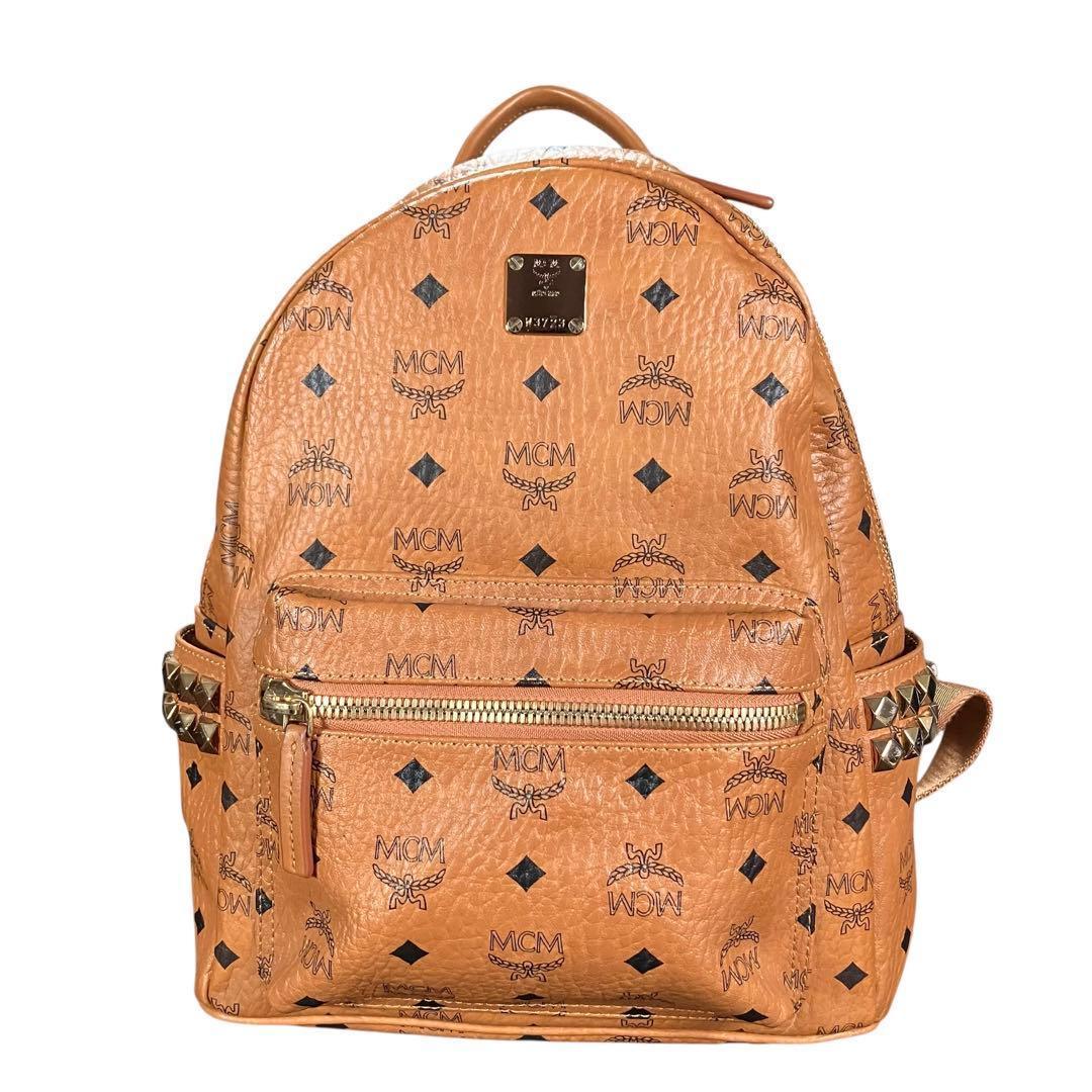 MCM リュック スタッズ付 バックパック レザー キャメル ヴィセトス柄