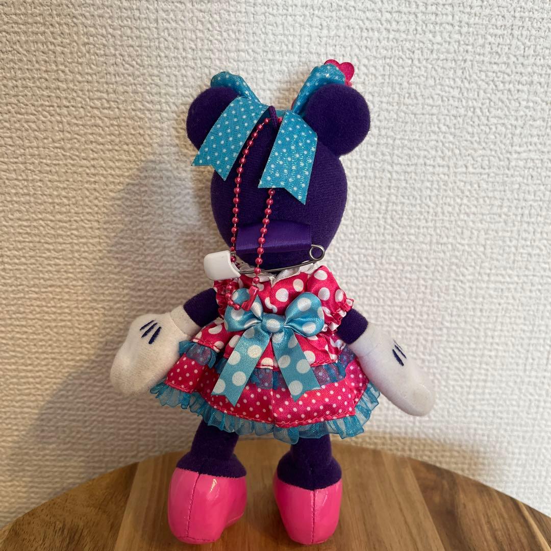 初期 2024 ミニーのファンダーランド パルパルーザ ぬいぐるみバッジ