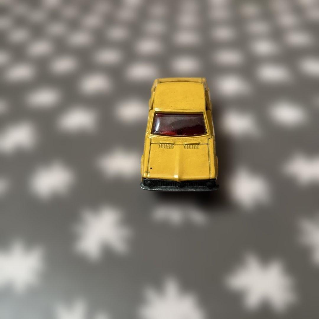 香港トミカ11カローラスプリンター1200SL