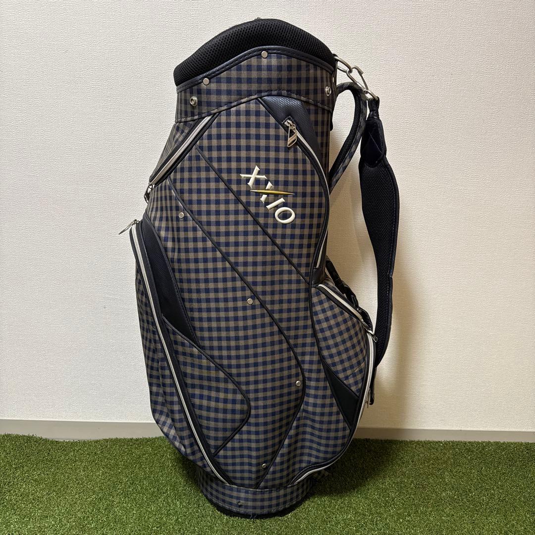 XXIO ゼクシオ キャディバッグ チェック柄 9.5型 2.7kg - メルカリ