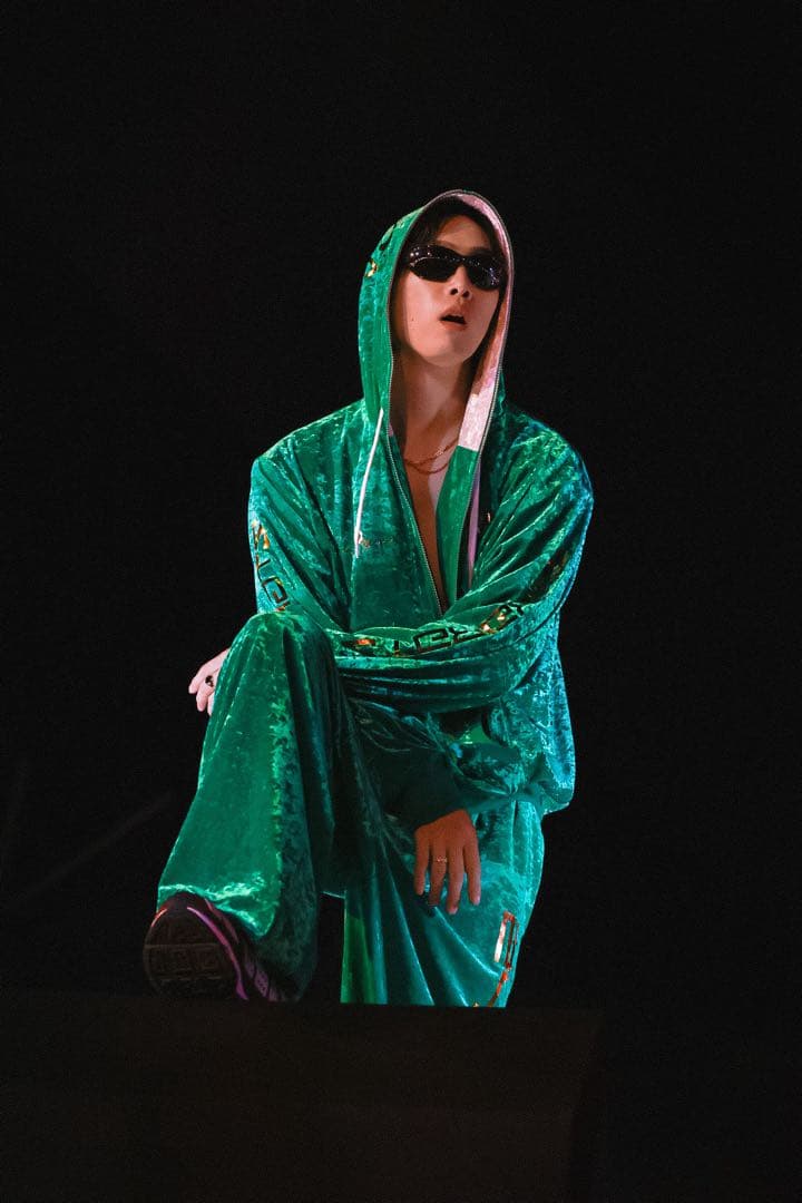 本日0時までの限定価格！ 24karats ベロアジャージ FANTASTICS - メルカリ