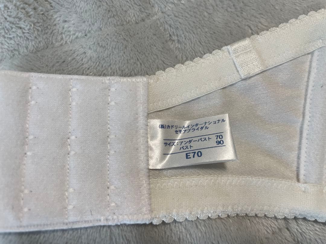 セモアブライダルインナーE70/70/L - メルカリ