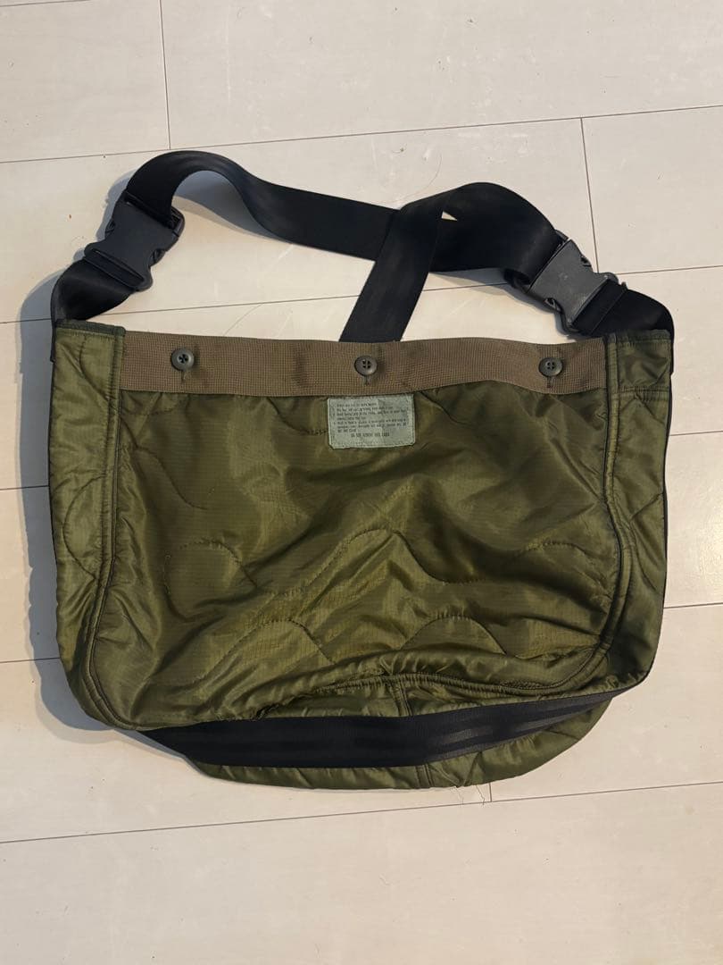 us 三軒茶屋 オリーブグリーン メッセンジャーバッグ　ショルダーバッグ アヴェンチュラ ショルダーバッグ メッセンジャーバッグ[品番