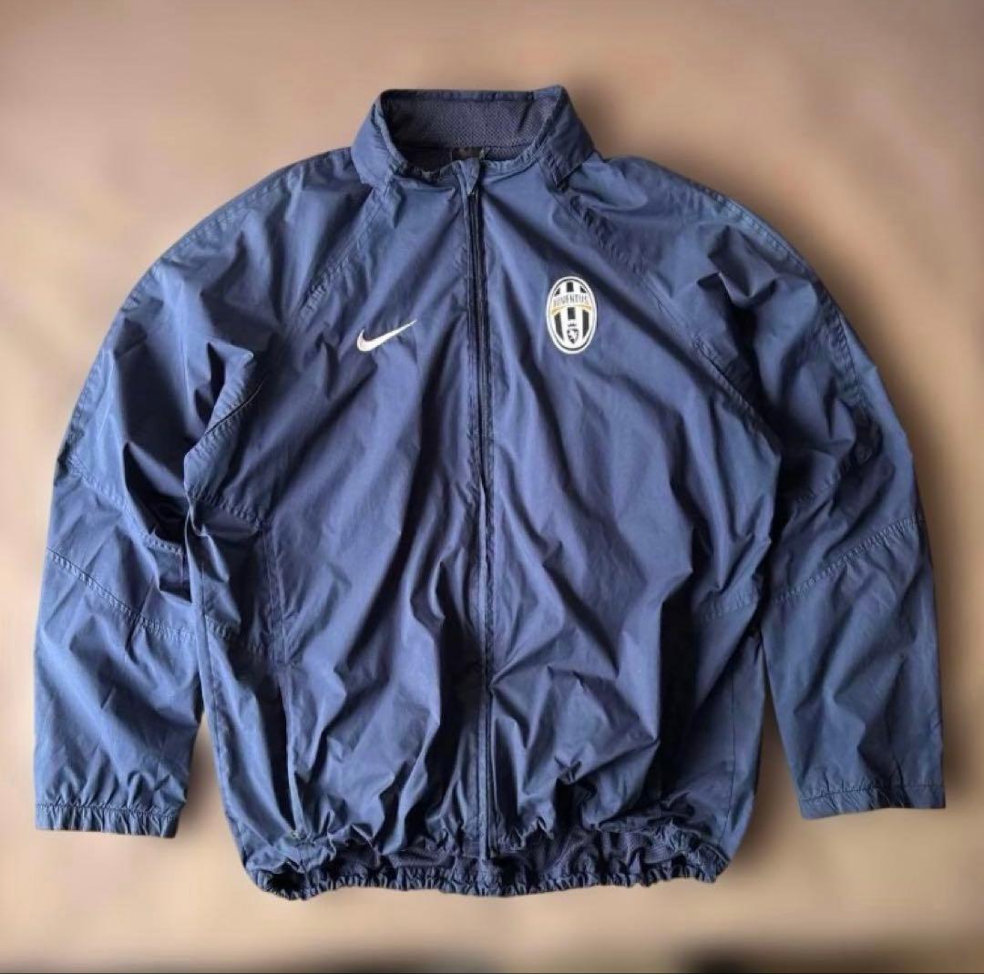 NIKE ユヴェントス 00s ナイロンジャケット （ドローコード付き
