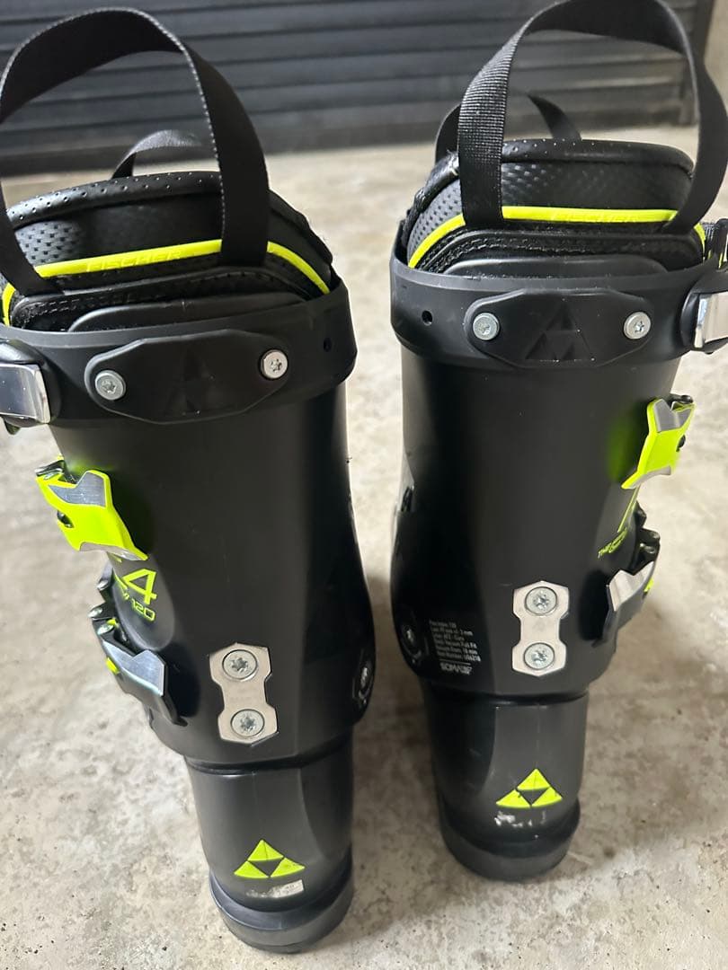 FISCHER RC4 CURV 120 スキーブーツ25cm〜25.5cm