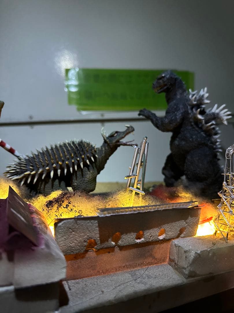 ゴジラの逆襲 レジンキット 決戦ジオラマセット 塗装・完成品 - メルカリ