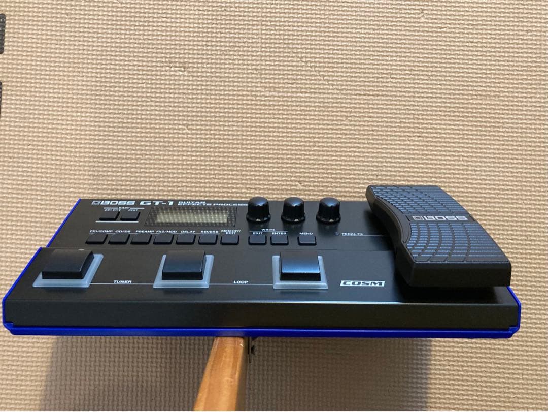 【ほぼ未使用/美品！】BOSS GT-1 マルチエフェクター