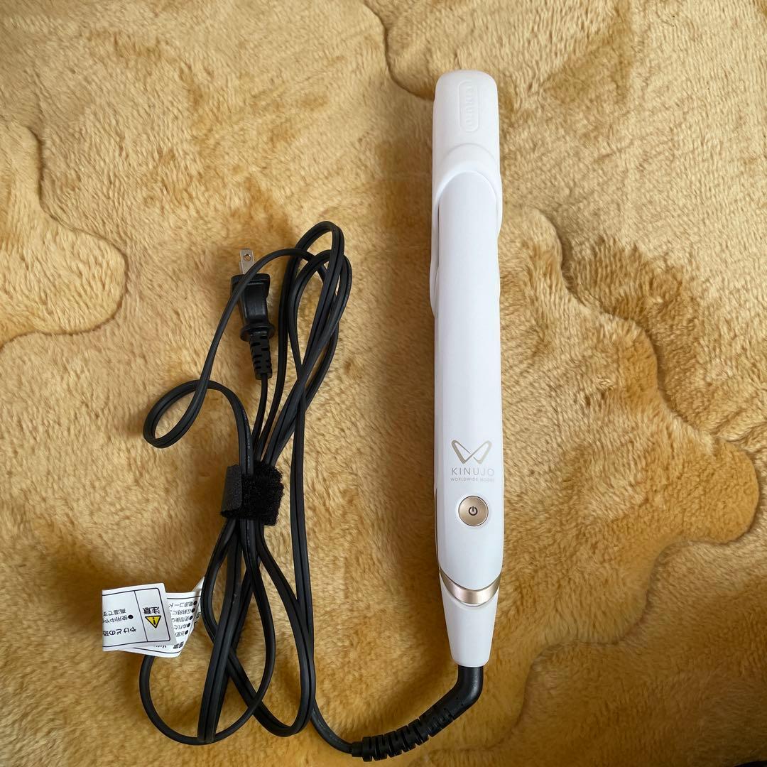 ★即日発送可能 KINUJO ストレートヘアアイロン ホワイト 箱なし 楽天市場】【ふるさと納税】KINUJO ストレート ヘアアイロン ホワイト