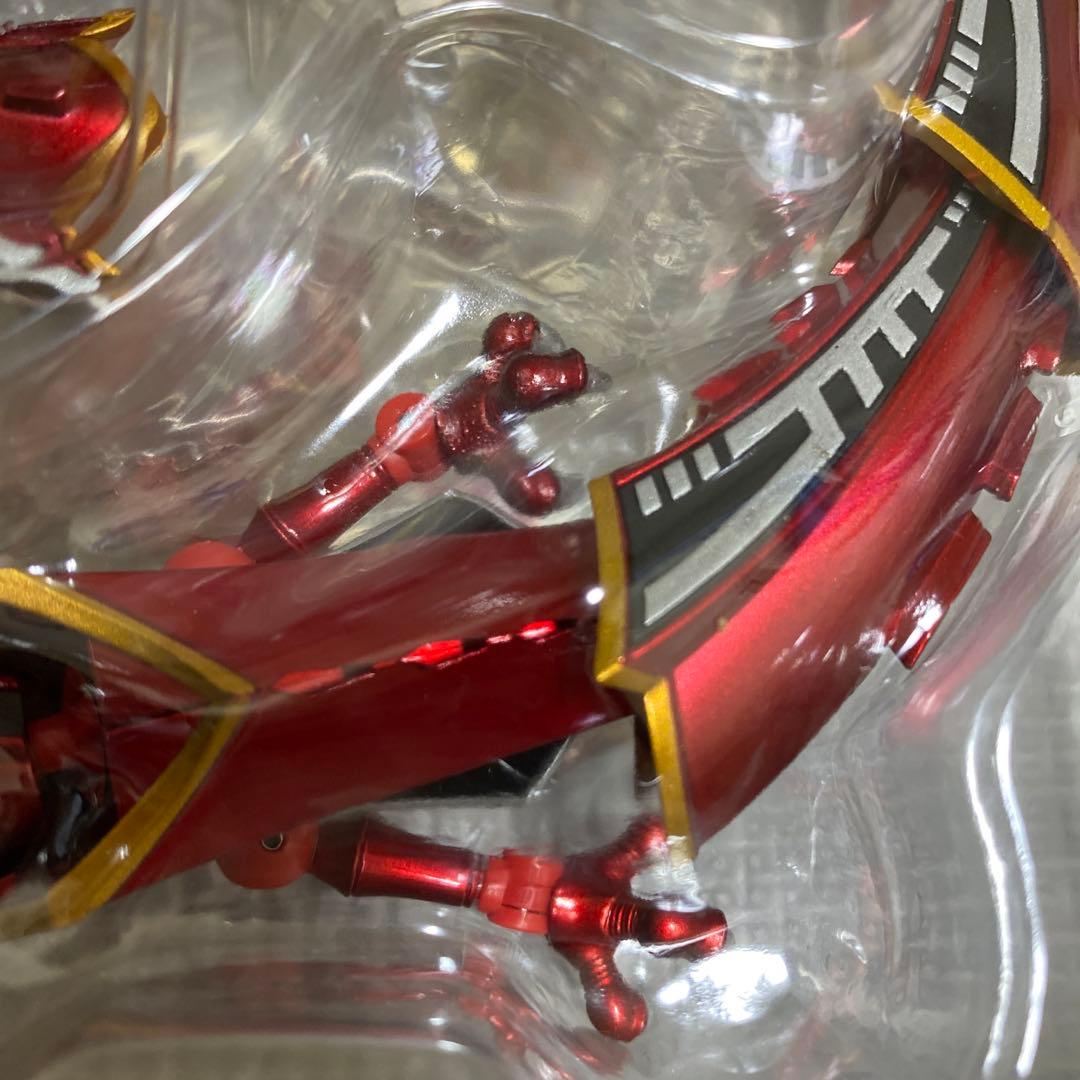 【中身未使用】s.h.figuarts 仮面ライダー龍騎　バンダイ