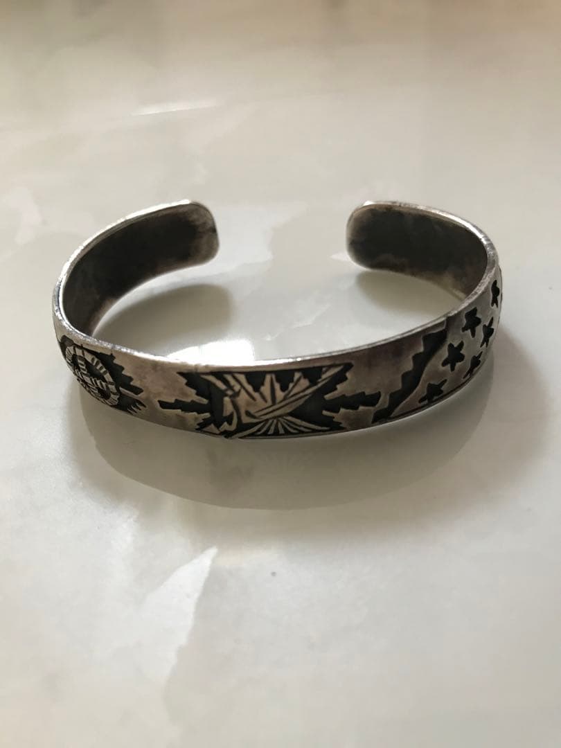 ナバホ　ヴィンテージ　バングル　【良柄】 Vintage Indian Jewelry（ヴィンテージ インディアン ジュエリー