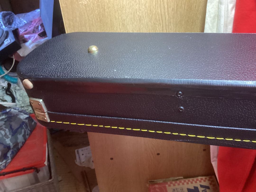 エレキギター ハードケース付き動作品