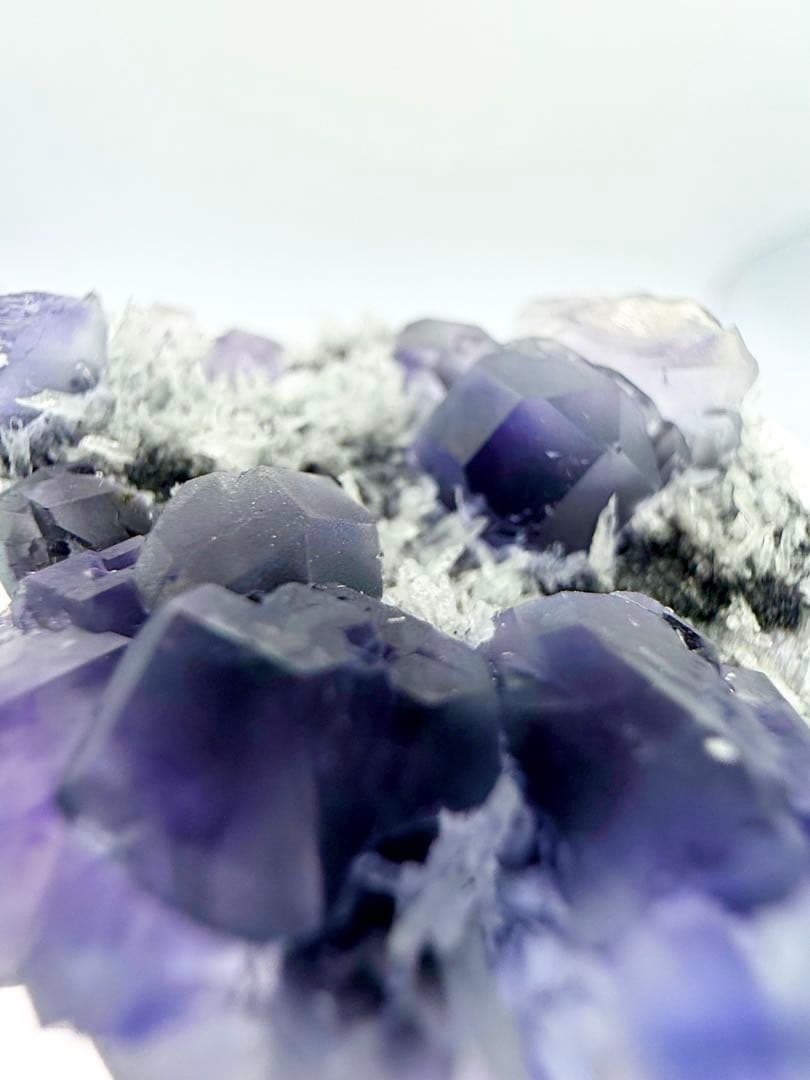 タンザナイトフローライト 原石 鉱物標本 天然石 蛍石の通販はau PAY