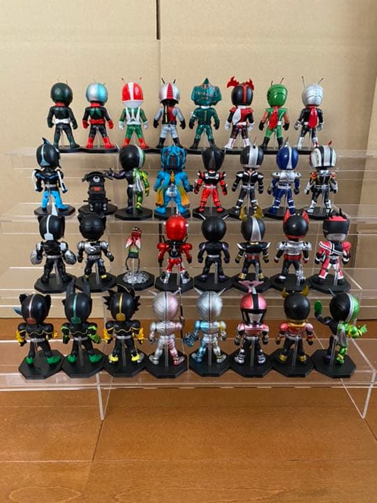 仮面ライダー　ワールドコレクタブルフィギュア