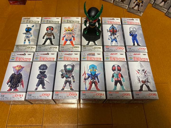 仮面ライダー　ワールドコレクタブルフィギュア