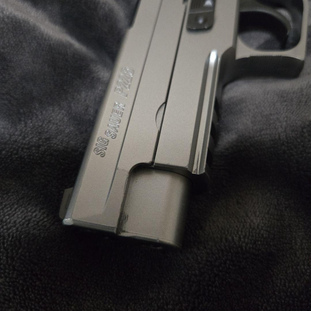 東京マルイ SIG P226E2 ステンレス スペアマガジン2本付き