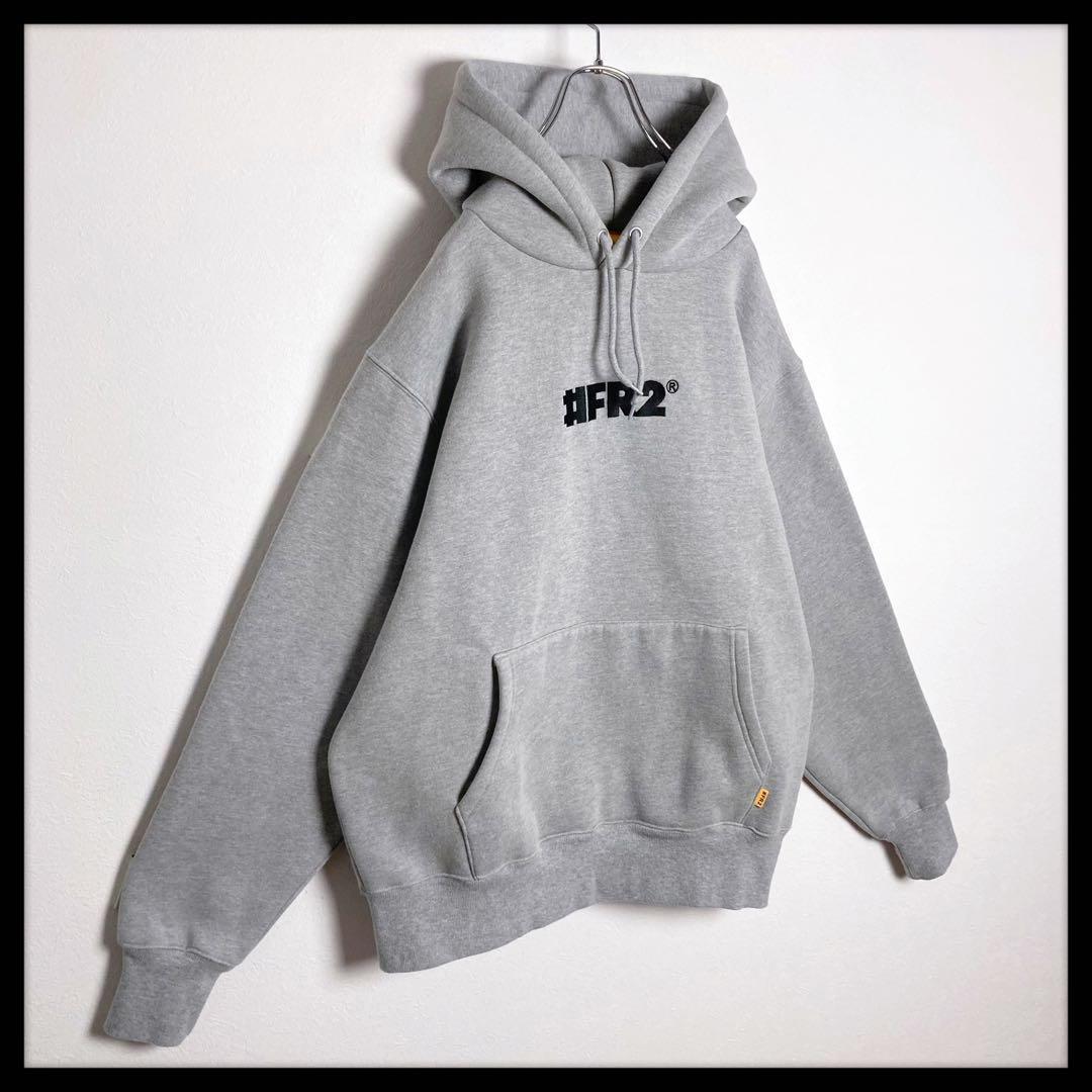 限定モデル】FR2☆センター刺繍ロゴ 兎 ビッグプリントパーカー グレー
