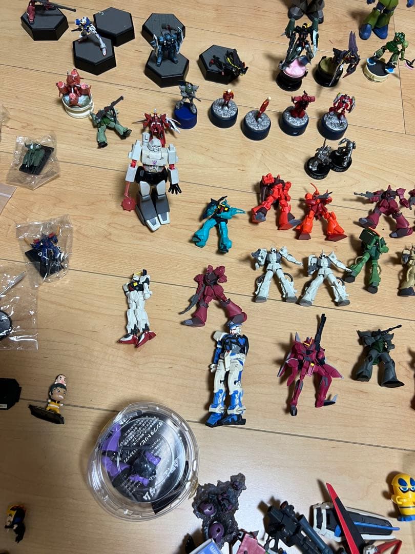 コンバージ　ガンダムのフィギュア