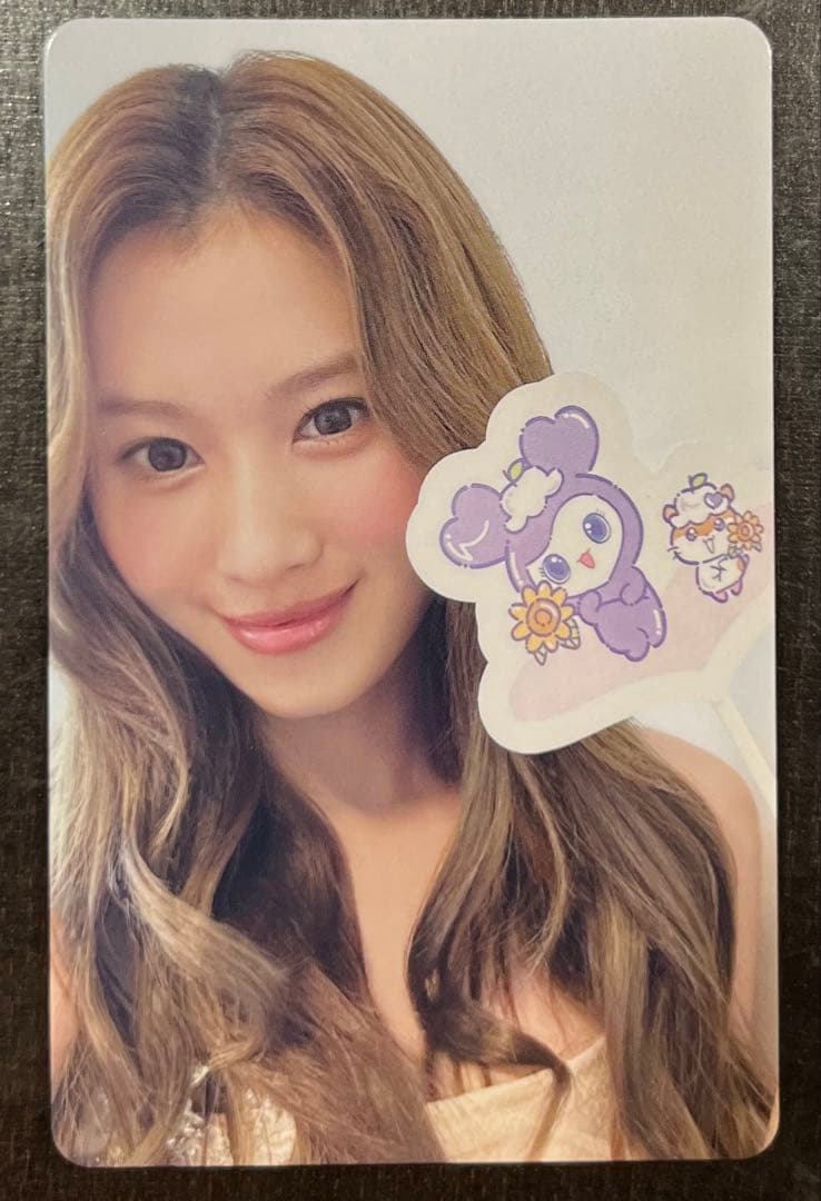 twice サンリオ サナ 1万円 トレカ コロコロクリリン ポップアップ