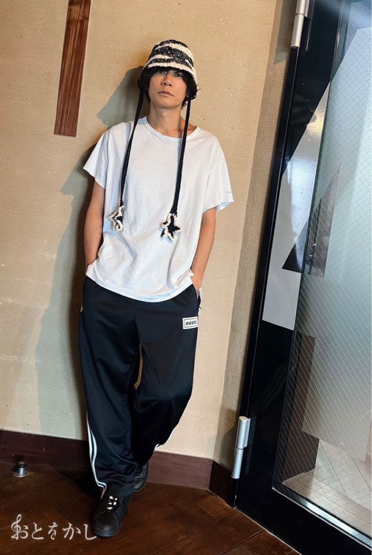 oasis adidas トラックパンツ ブラック 川上洋平 JPサイズXL - メルカリ