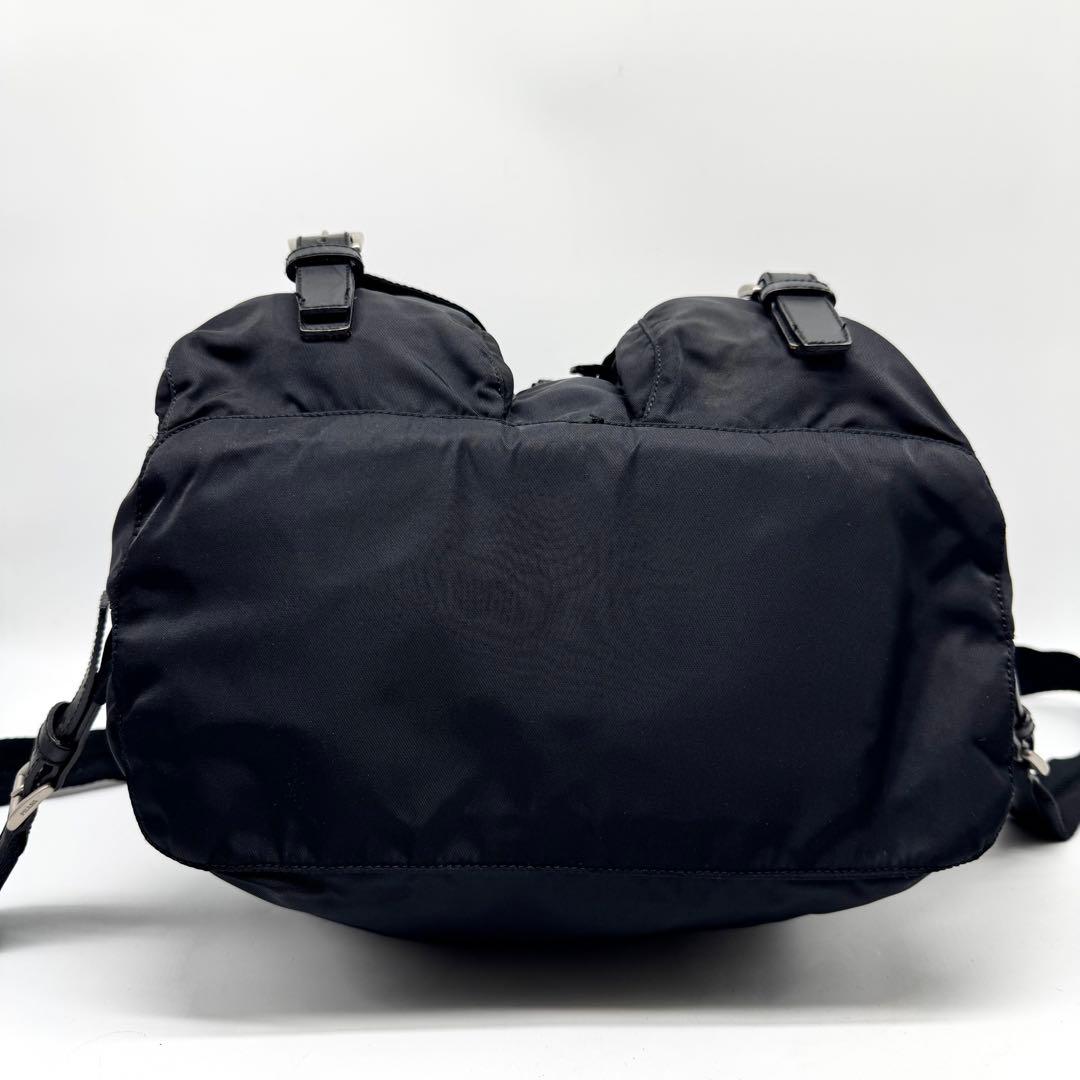 極上美品・使用感少ない✨】プラダ リュックサック 三角 巾着 ナイロン