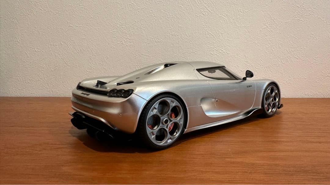 マ*イ様 GT SPIRIT 1/18 ケーニグセグ CC850 (シルバー) - メルカリ