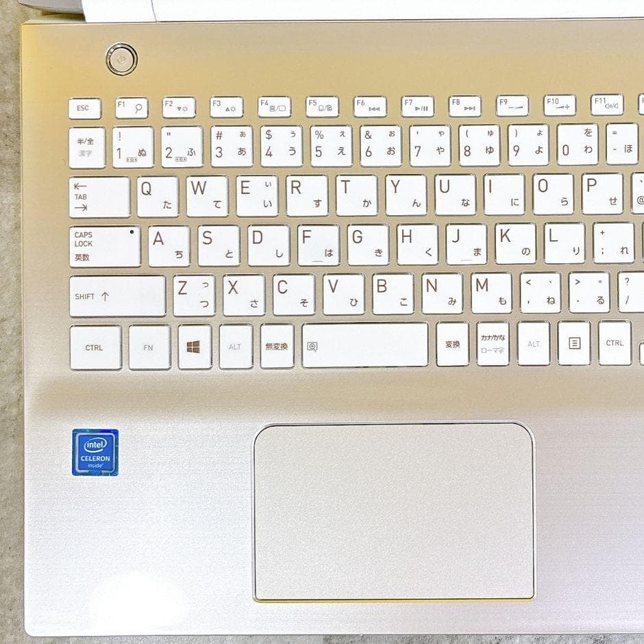 ほぼ美品✨おしゃれゴールド❣快適SSD✨カメラ フルHD 薄型Windows11