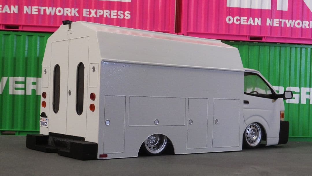 1/24 200系　ハイエース　KUV 仮想USDM 北米仕様　JDM