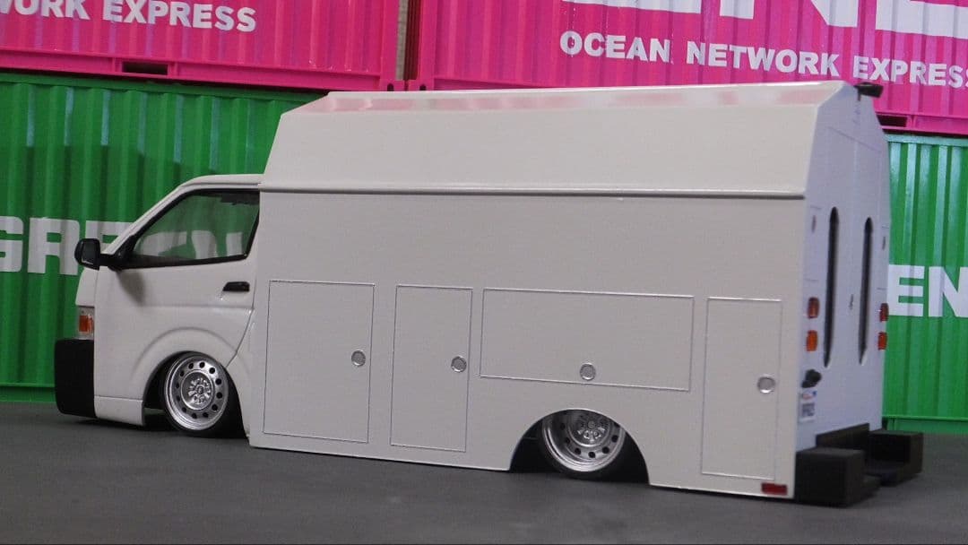 1/24 200系　ハイエース　KUV 仮想USDM 北米仕様　JDM