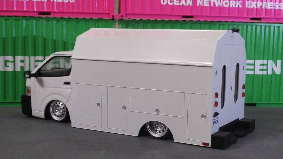 1/24 200系　ハイエース　KUV 仮想USDM 北米仕様　JDM