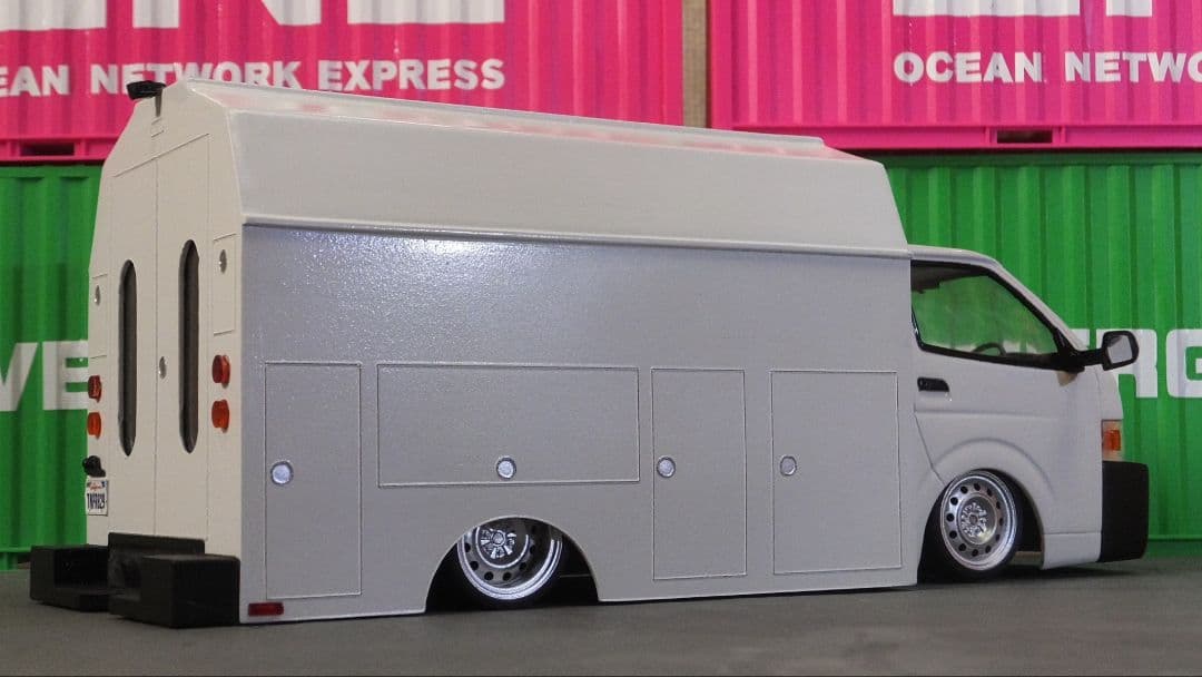 1/24 200系　ハイエース　KUV 仮想USDM 北米仕様　JDM