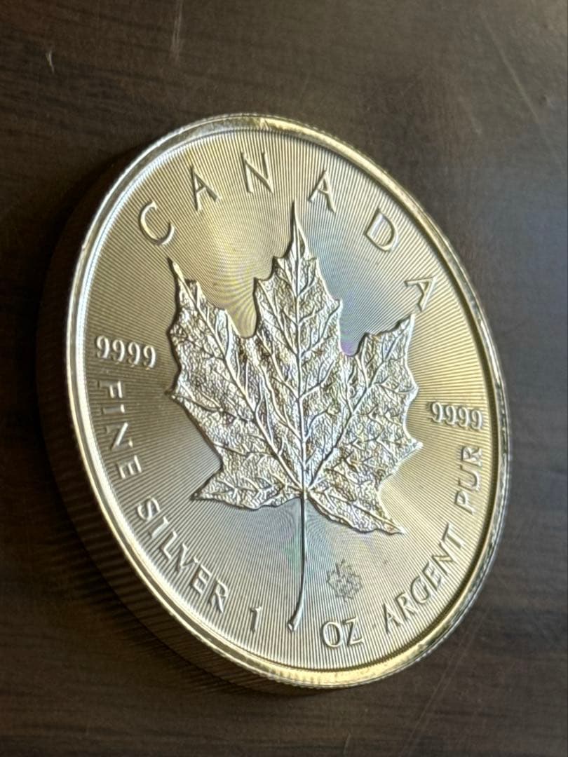 【純銀1oz】カナダ メイプルリーフ 9999 31.1g カプセル付