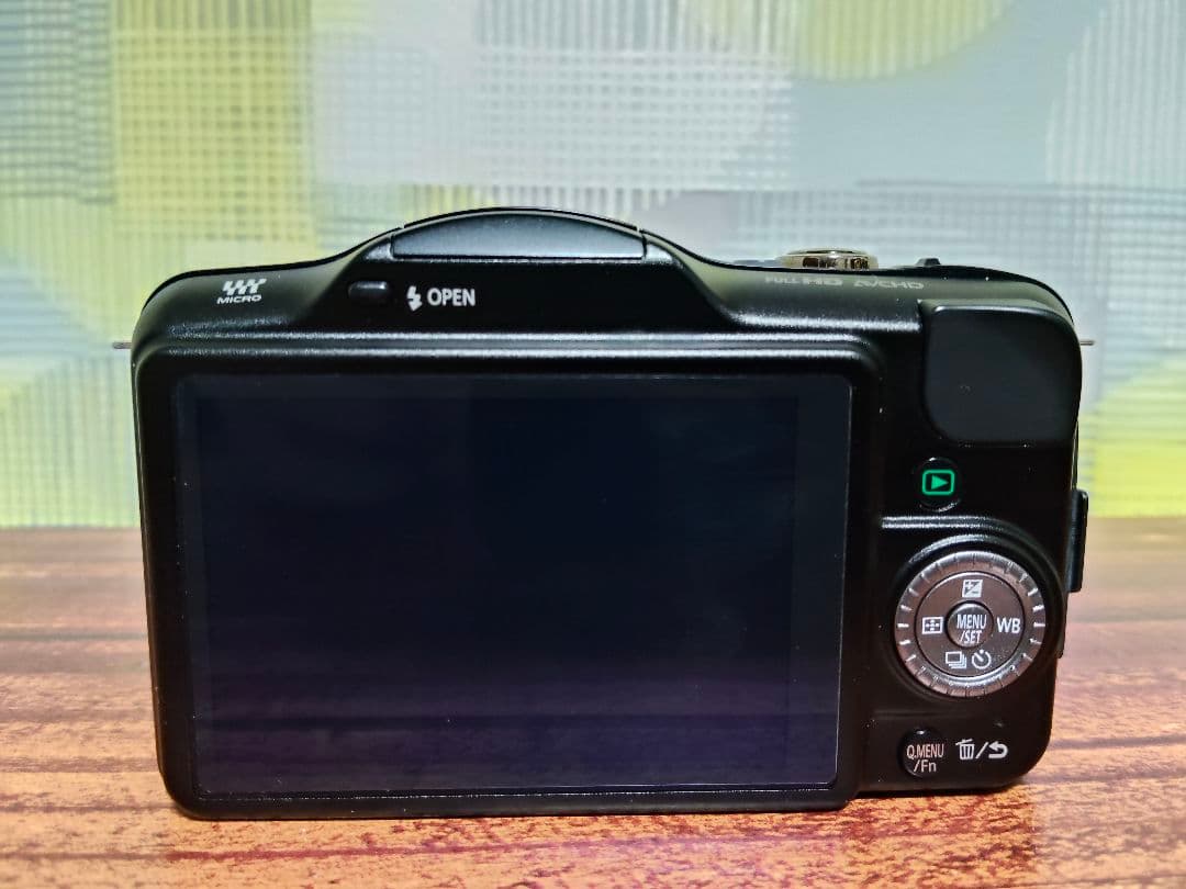 美品LUMIX GF3　+GVARIO1:3.5-5.6/12-32