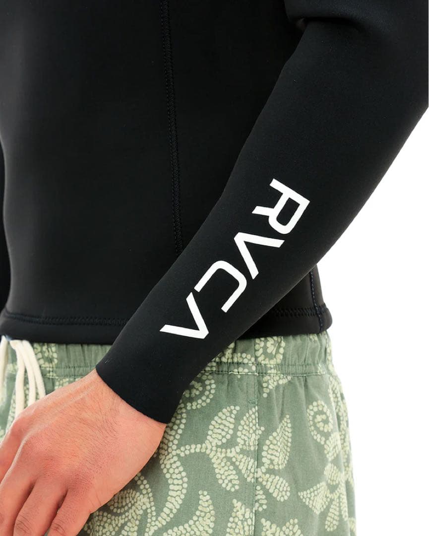 処分価格 サイズS タッパー RVCA 新品4 - メルカリ