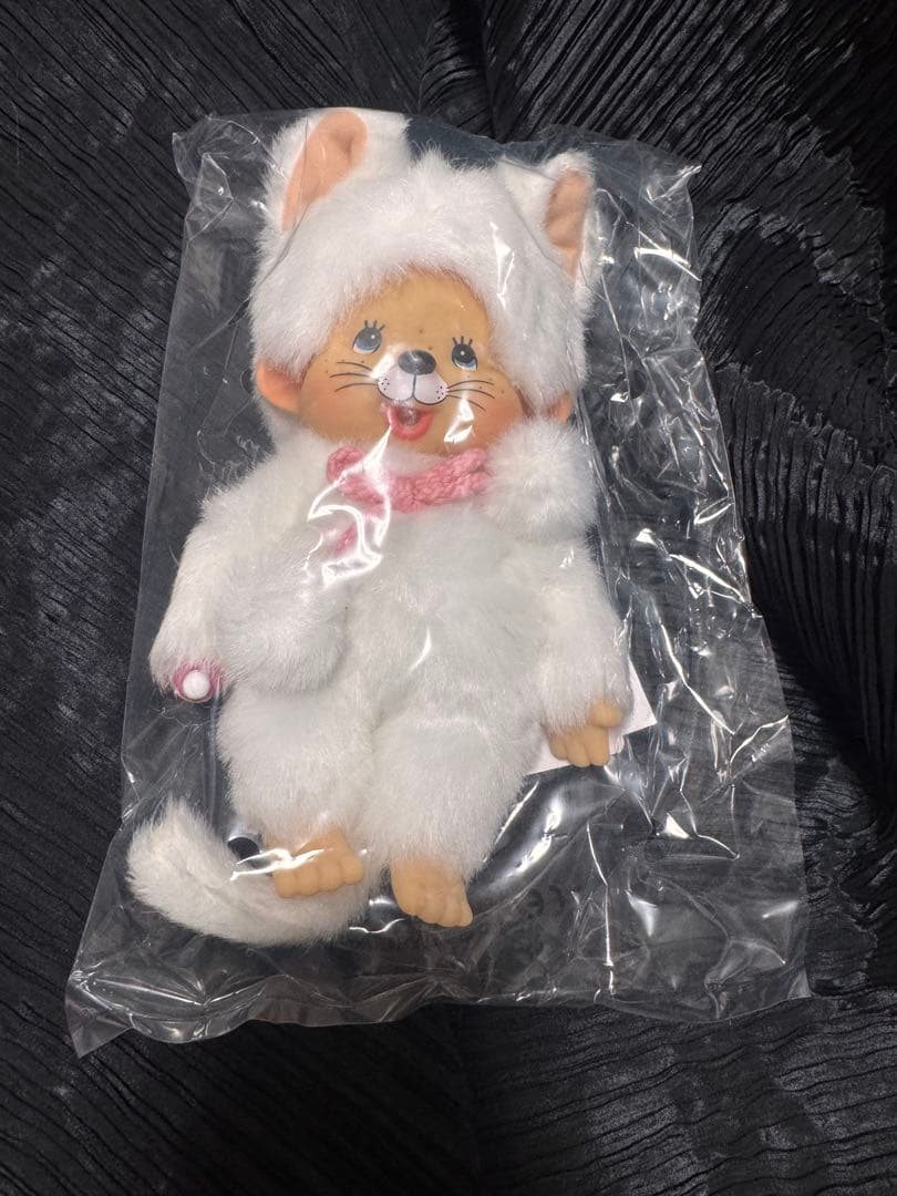 レア！EU限定 モンチッチ white cat ネコ 白いネコ - メルカリ