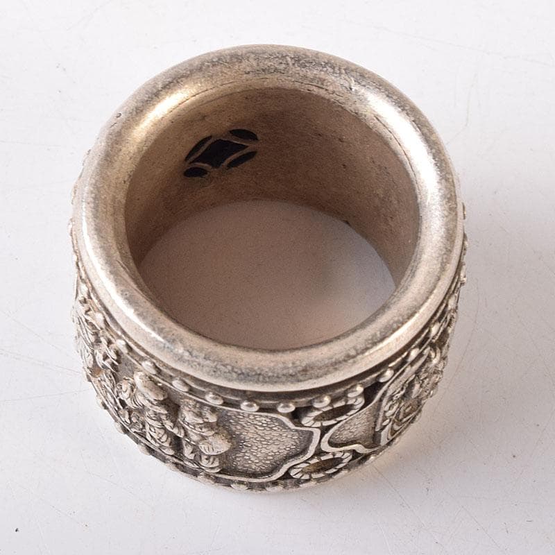 中国 光緒天宝足銀 山水人物彫 板指 重さ約40g N 7602E - メルカリ