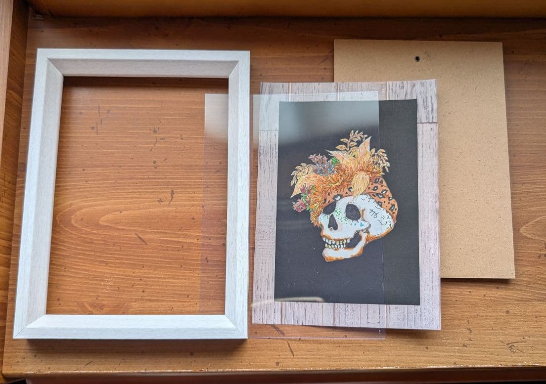 スカルと 花のアート∣ フレーム付∣現品限り - メルカリ