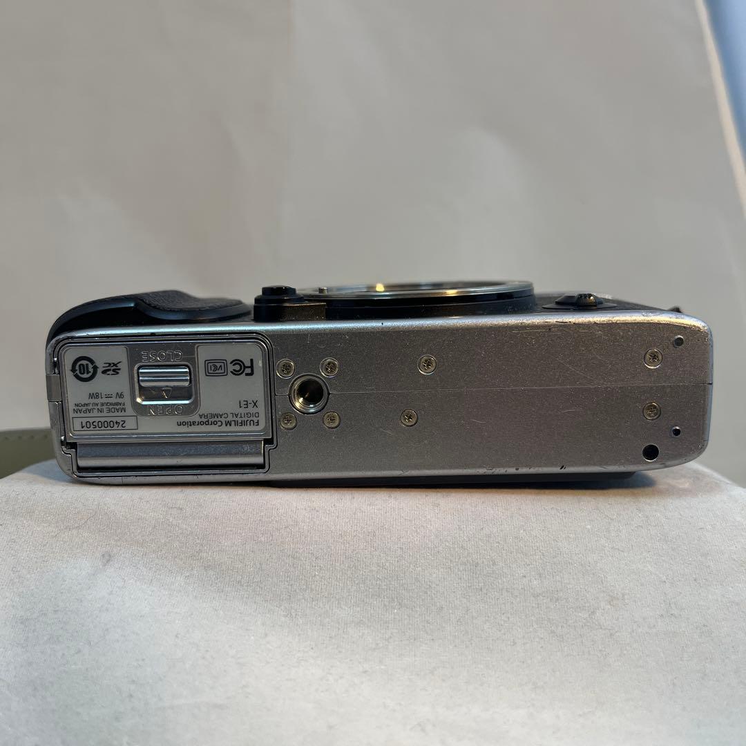 Tsuki様専用富士フイルム X-E1 カメラシルバー 16-50mmズーム - メルカリ