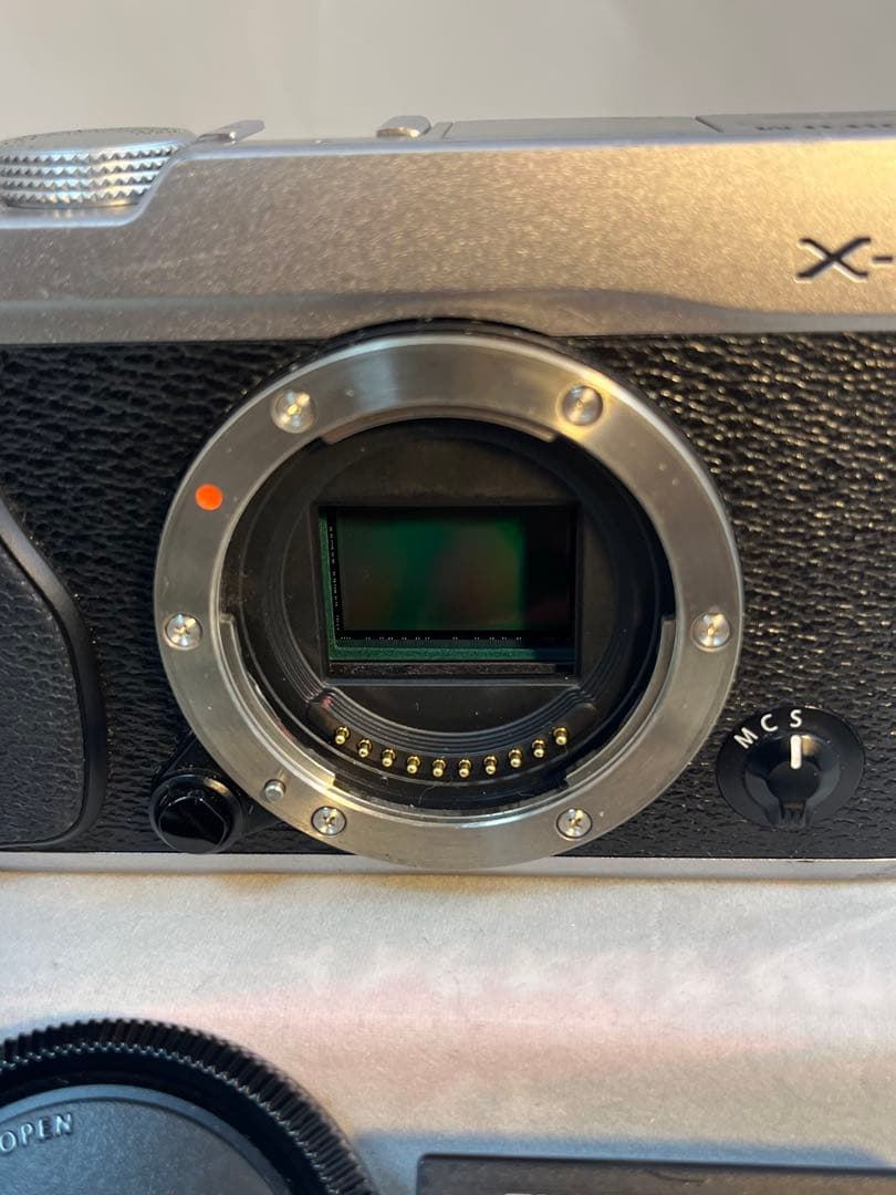 Tsuki様専用富士フイルム X-E1 カメラシルバー 16-50mmズーム - メルカリ