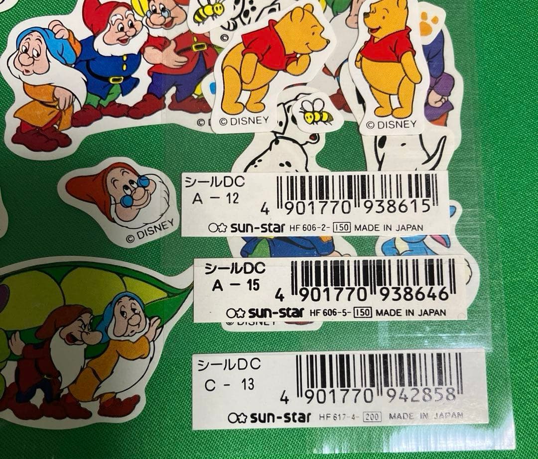 ディズニーキャラクターシールセット 11シート 紙/コルク他 - メルカリ