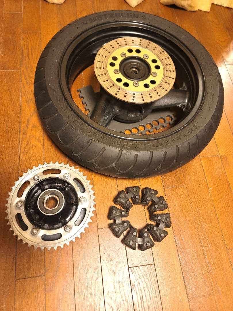ZRX1100ホイールタイヤディスクハブ　ハブダンパー　スプロケット Yahoo!オークション -「zzr1100 ハブダンパー」の落札相場・落札価格