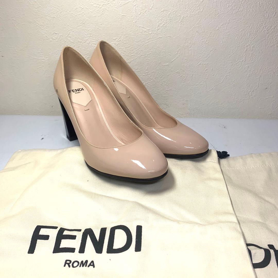 フェンディ FENDI サイズ表記「35」22.5センチ程度 ピンクエナメル