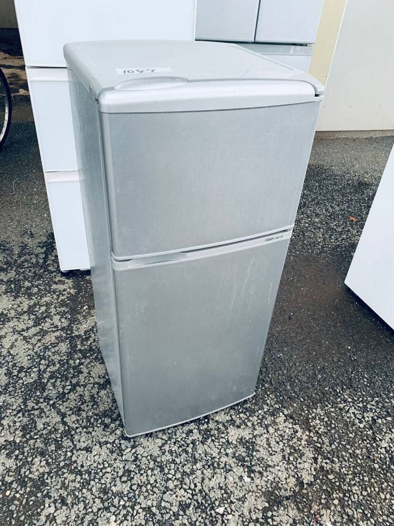 ①✅AQUAノンフロン直冷式冷凍冷蔵庫✅ ✅AQR-111E✅送料設置無料 Amazon.co.jp: アクア 109L 2ドア冷蔵庫（直冷式）アーバンシルバー