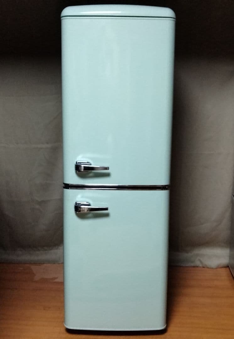 ♥ありさ♥限定　アイリス　130Lレトロ冷蔵庫 PRR-142D-LG 冷蔵庫 130L レトロ 小型 一人暮らし 2ドア 幅48cm PRR-142D-W