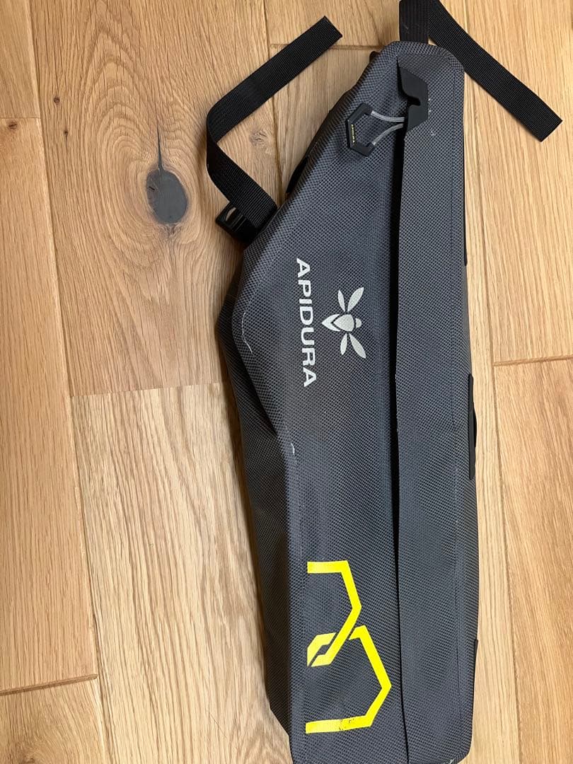 五*街様 アピデュラ 防水 エクスペディション フレームバッグ 4.5L