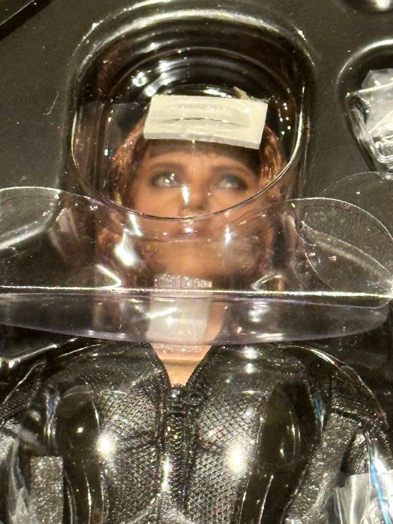 ホットトイズ 1/6 エイジ・オブ・ウルトロン ブラック・ウィドウ 新品