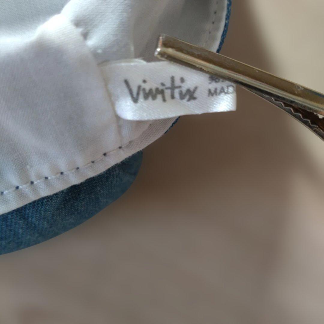 ハローキティ　マスコット付きティッシュカバー　Vivitix